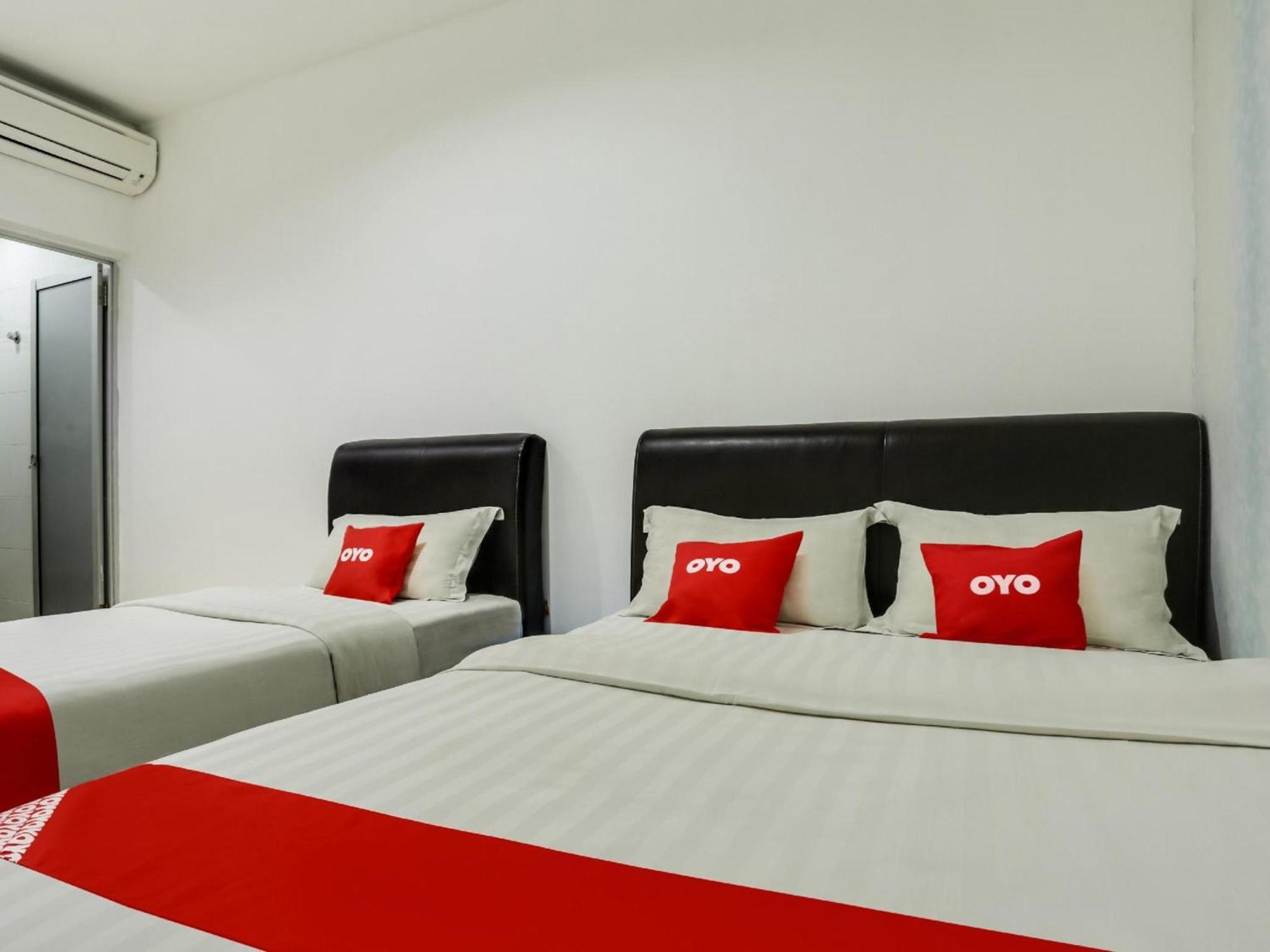 Oyo 89583 Grove Hotel Kajang Exterior foto