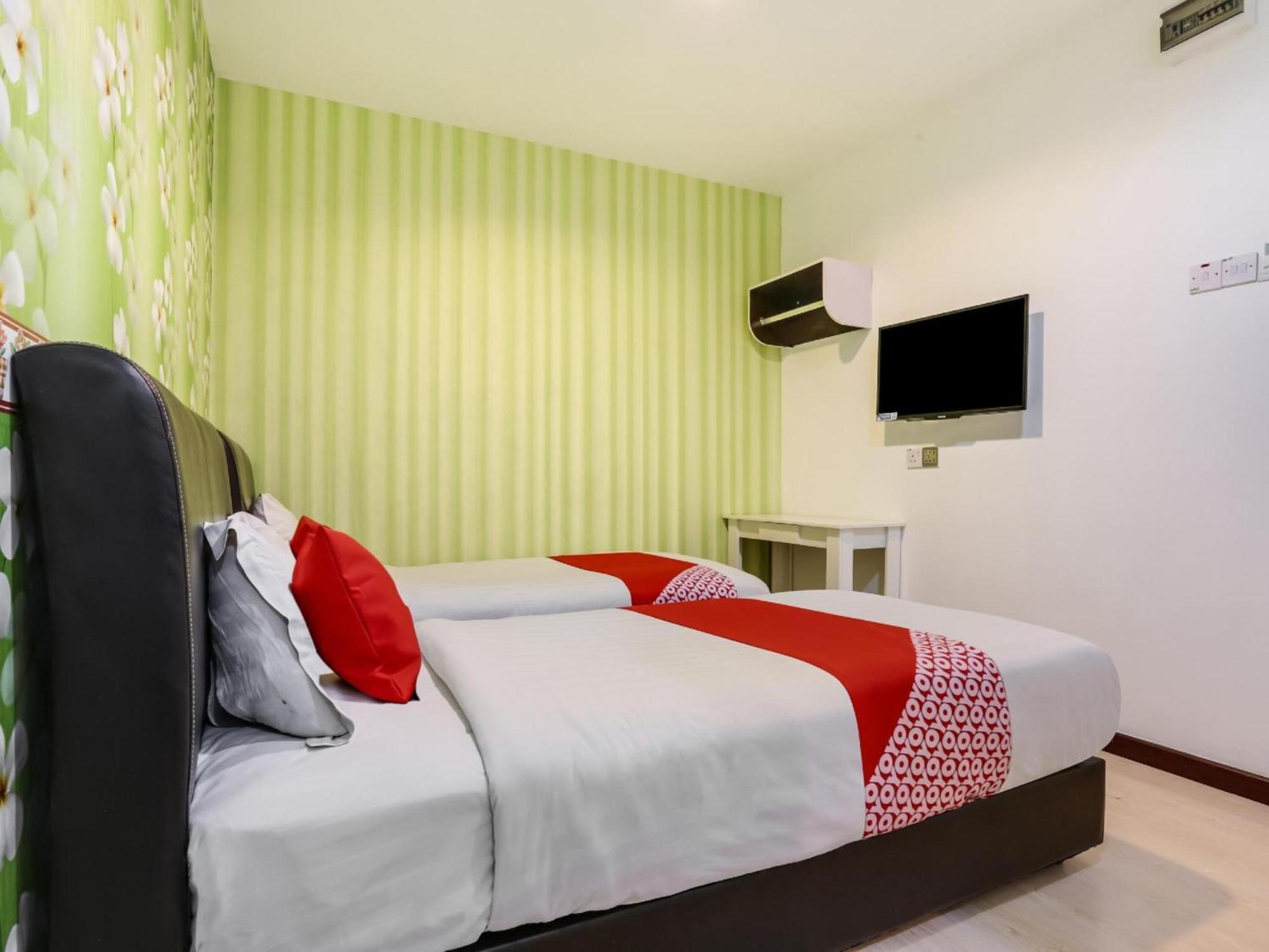 Oyo 89583 Grove Hotel Kajang Exterior foto